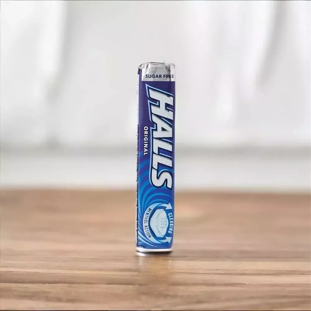 Halls mentho lyptus throat lozenges stick 4